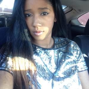 Meet your Posher, Adrienne